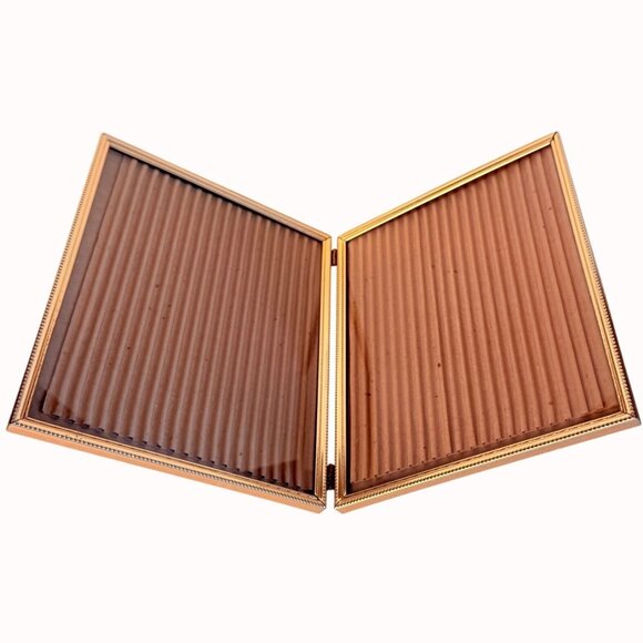 Gold Tone Double Hinged Picture Frame VTG Chic Photos Ornate Edging 8" x 10" - Picture 12 of 13